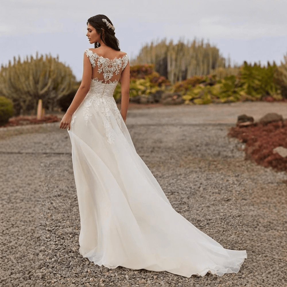 A line wedding dresses | V neck lace with train