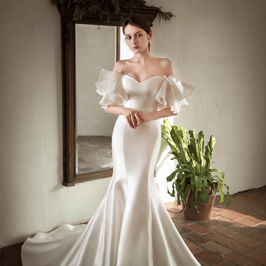 Light satin One-shoulder mermaid wedding dress