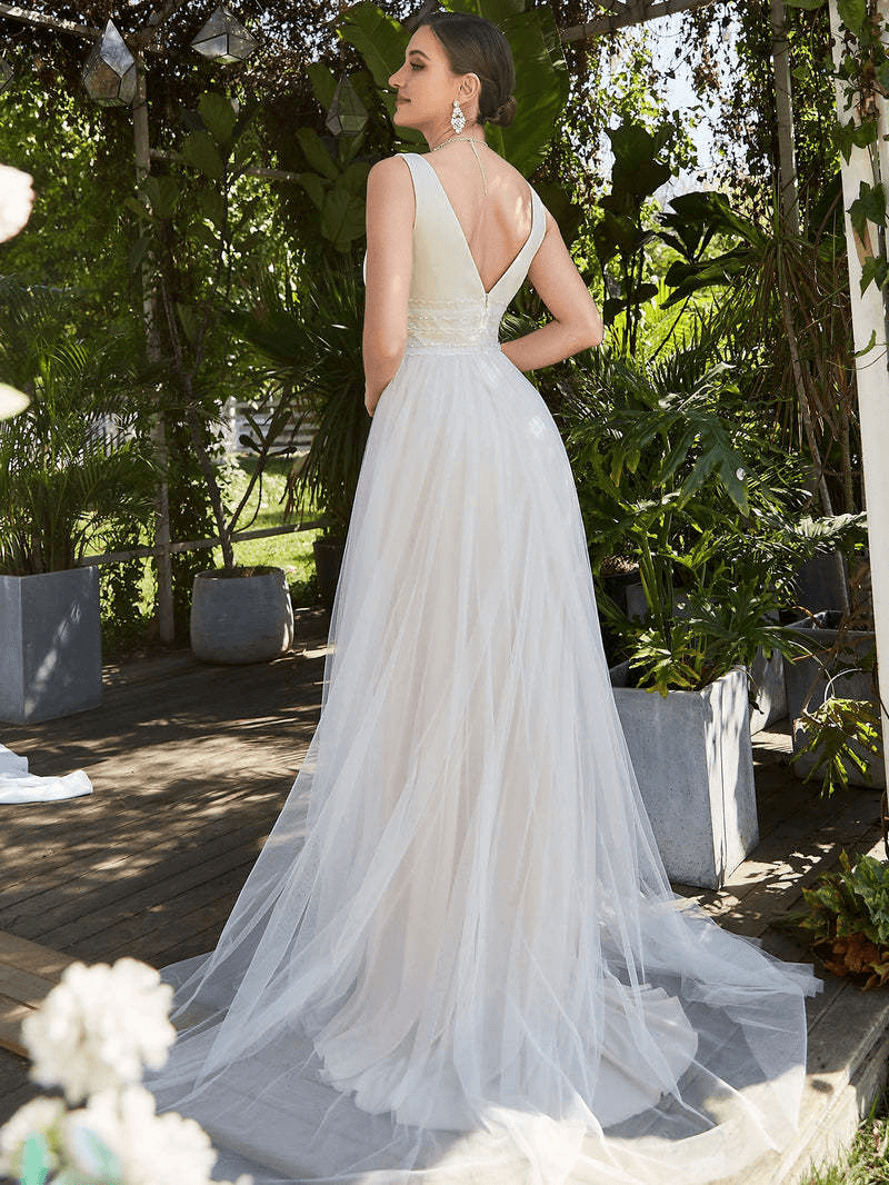 Sleeveless V-neck A-line wedding dress